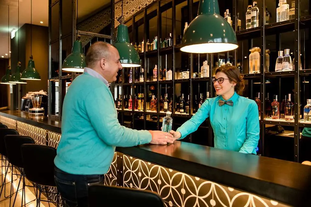 Motel One Barcelona-Ciutadella 3*, Barcelona